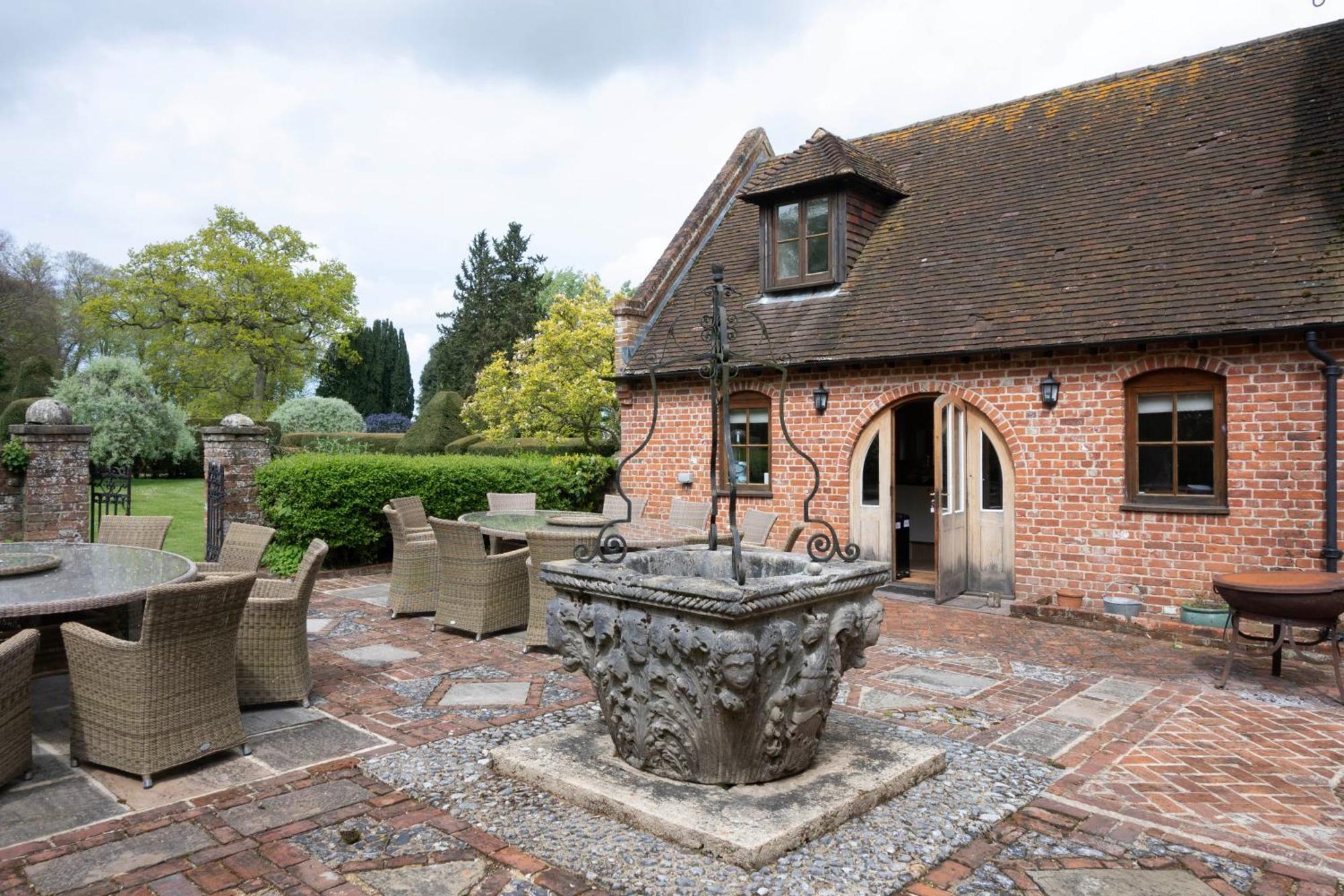 Knowlton Properties Canterbury Exterior foto